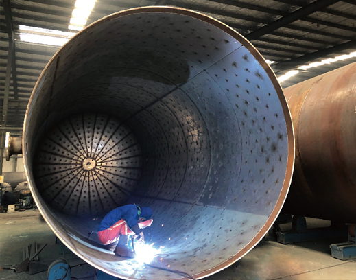 GB150標準 定製內襯不鏽鋼（gāng）壓力容器 15m3-100m3